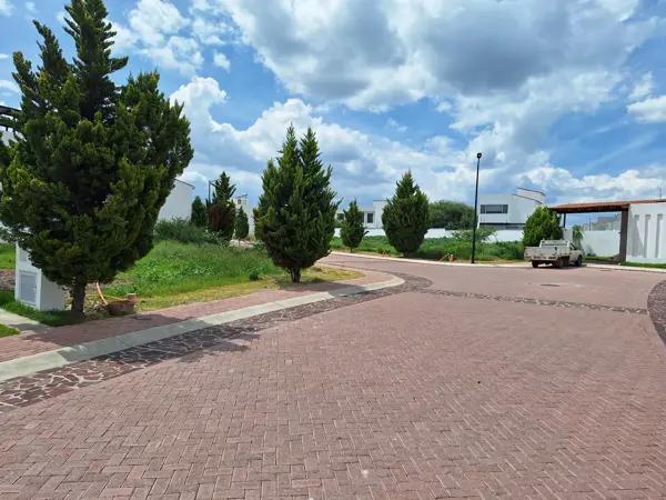 TERRENO EN VENTA EN CIUDAD MADERAS EL MARQUES