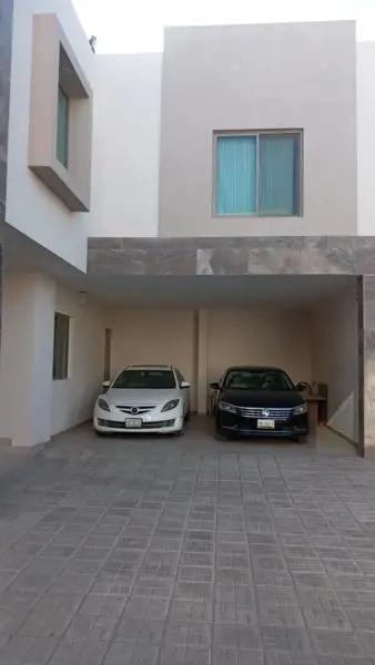 Casa en cerrada