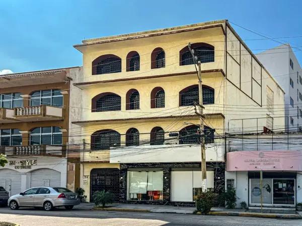 * Se Vende Edificio Comercial en el Fracc. Costa Azul.