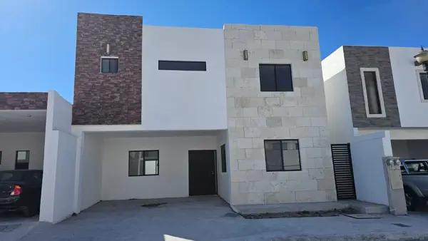 RESIDENCIA EN VENTA EN FRACCIONAMIENTO PRIVADO EN ARTEAGA COAHUILA