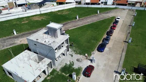 Terrenos en venta con calles amplias, Privanza Montecristo. $560,000.