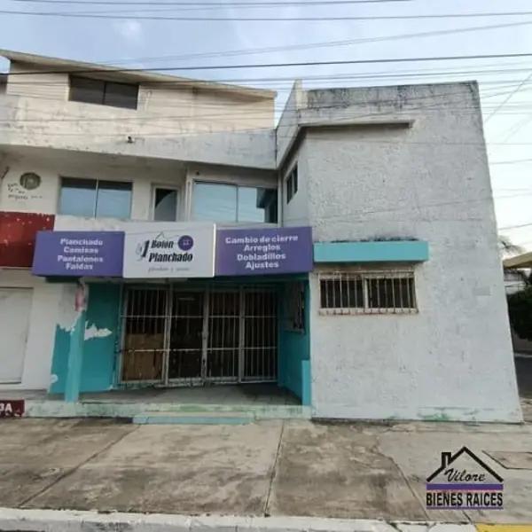Local en esquina de 52 m² en el Fracc. Virginia a media cuadra de la Av. Costa Verde