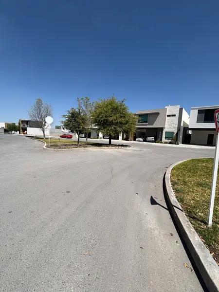 CASA EN VENTA EN RINCON DE LOS ENCINOS