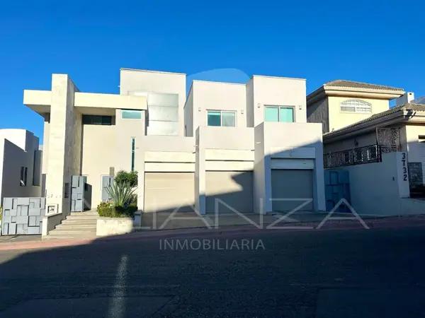 Casa en venta en Cumbres de Juarez, Tijuana, Baja California