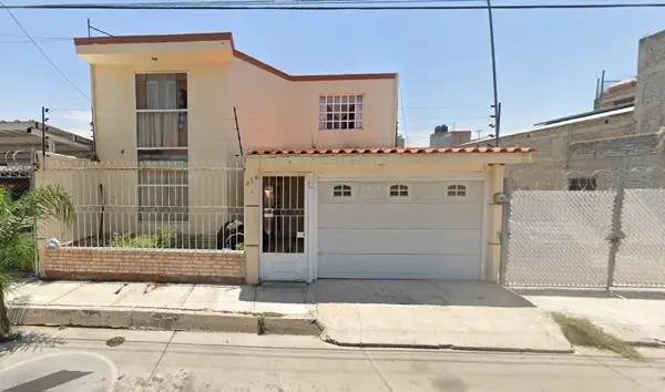 CASA EN SAHUAYO MICHOACAN   ADJUDICADA