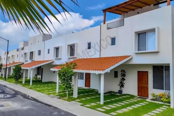 ESTRENA Casa en VENTA en Fraccionamiento Aiyana, Punta Oasis