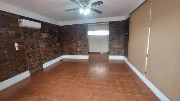 Oficina en renta en Villa Olímpica, Saltillo - Zona Norte