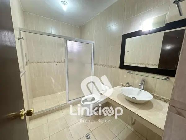 Casa en venta en Misión de la Silla, Guadalupe, Nuevo León