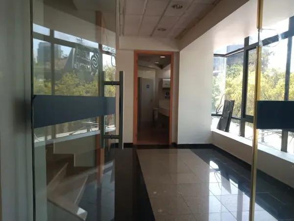 RENTA DE OFICINA EN JUAREZ AO158