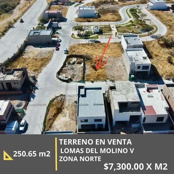 Terreno en venta en Paseos del Molino, León, Guanajuato