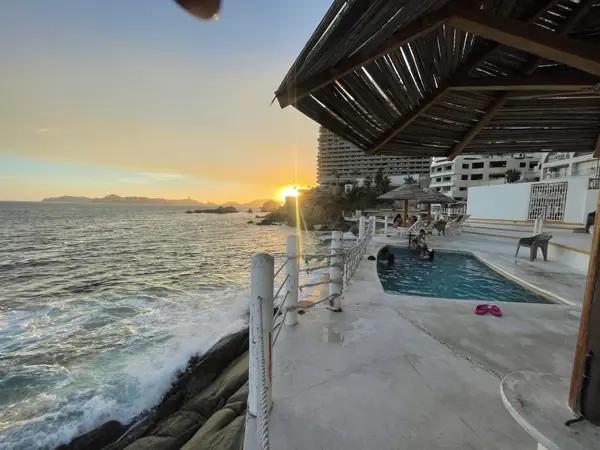 VENTA DE SUITE EN ACAPULCO "TORRES GEMELAS",  IDEAL COMO NEGOCIO EN ALQUILER A TURISTAS