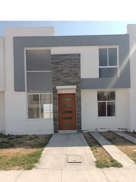 CASA EN FRACC. CHABACANOS  (2 NIVELES 3 RECAMARAS)