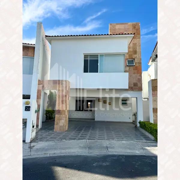 CASA EN VENTA LAS LUNAS SANTA FE JURIQUILLA