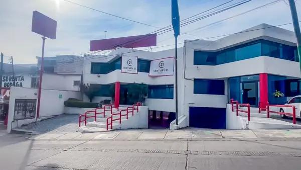 Renta de Oficina en Avenida Vicente Guerrero, San Cristóbal, Cuernavaca, Morelos