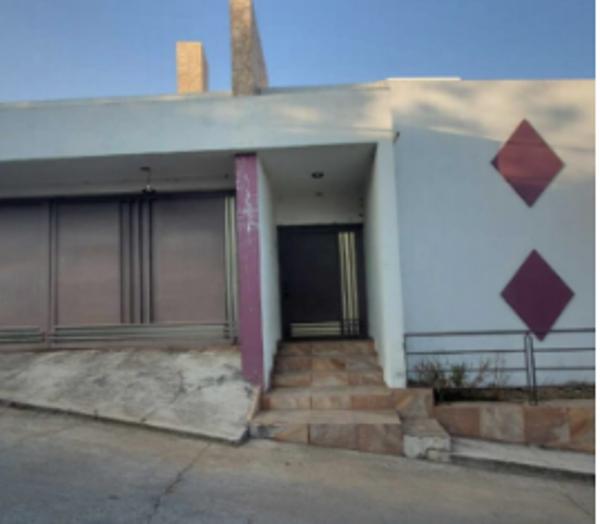CASA DE ENTREGA INMEDIATA EN  CALLE SALAZAR, COL. BARRIO SAN MIGUEL, ERONGARICUARO MICHOACAN