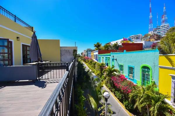 Exclusivo Jr. Penthouse con Vistas al Océano y al Centro Histórico
