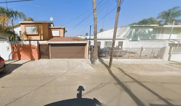 Venta de Casa en Playas de Tijuana Sección Jardines, Baja California