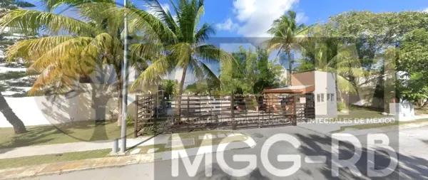 Casa en venta en Playa Azul, Solidaridad, Quintana Roo