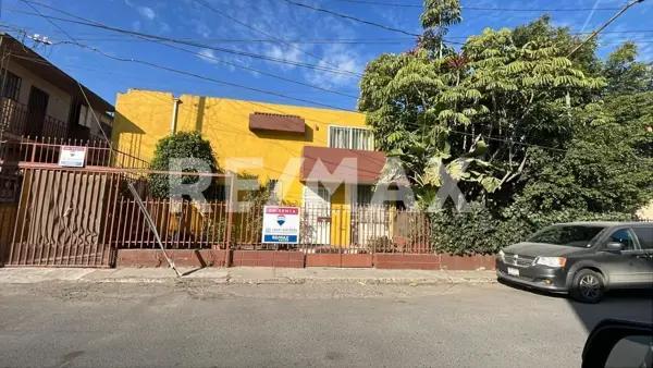 CASA EN RENTA PARA GIRO COMERCIAL EN LAS PALMAS, TIJUANA.