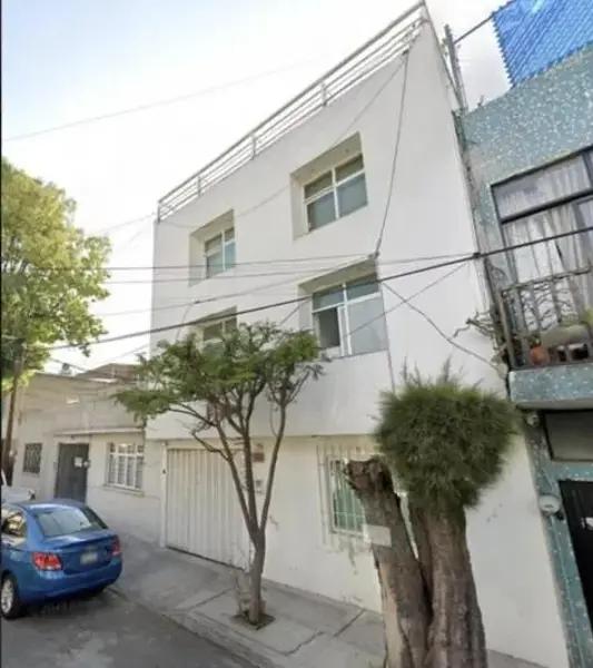 Rento Depto Para Casa/oficina en Escuadrón 201. PJ195