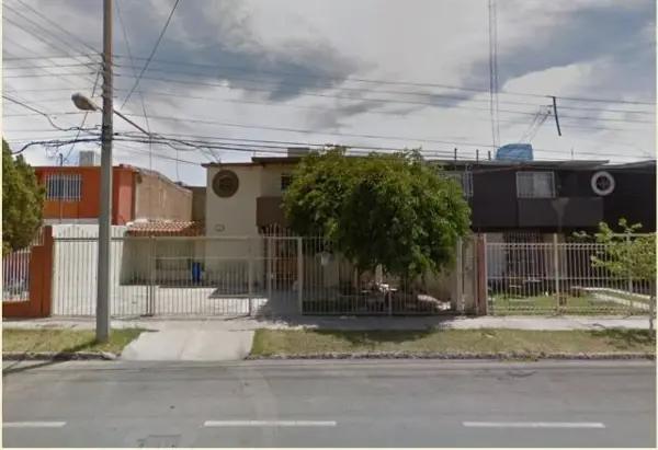 HERMOSA CASA EN FUENTES DEL VALLE, CD. JUÁREZ, CHIHUAHUA.