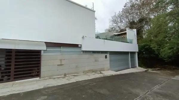 Residencia en Venta en Rubí Ánimas, Xalapa: Amplia Casa en Fraccionamiento Privado