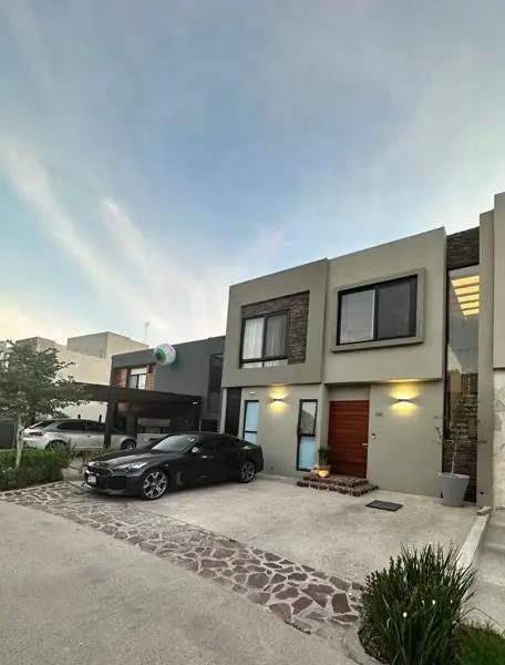 CASA EN VENTA Ó RENTA EN ALTOZANO CONDOMINIO ROCA