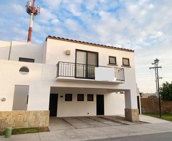 Casa en renta en Cerrada Colibrí Viñedos, Torreón, Coahuila.