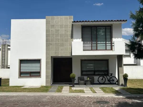Casa en venta en Condado del Valle, Metepec, México