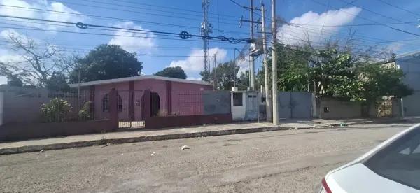 VENTA PARA ACONDICIONAR AMPLIA PROPIEDAD EN LA COLONIA EL ROBLE AGRICOLA, MERIDA, YUCATAN.