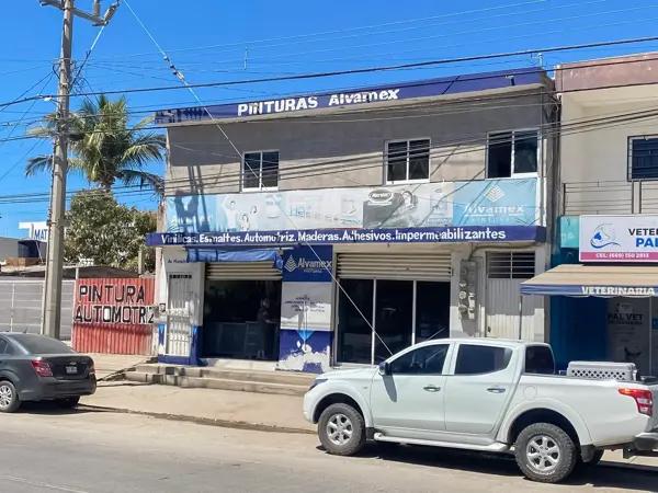 Local en Renta sobre Avenida Juan Pablo II