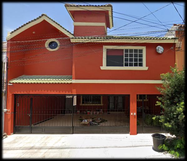 VENTA DE BELLISIMA CASA EN PEDREGAL DEL ACANTILADO, NUEVO LEÓN