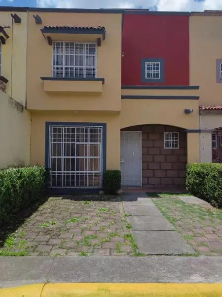 Casa en renta en Hacienda del Valle II, Toluca, México