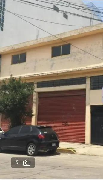 Casa con amlpio local comercial Valle Verde Iztapaluca