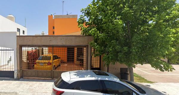 Casa en remate en Manantiales del Valle, Ramos Arizpe, Coahuila de Zaragoza