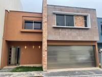 Casa en venta en Rincon Chico, Orizaba, Veracruz de Ignacio de la Llave Casa en venta en Rincon Chico, Orizaba, Veracruz de Ignacio de la Llave