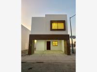 Casa en venta en Puerta de Hierro, Torreón, Coahuila de Zaragoza Casa en venta en Puerta de Hierro, Torreón, Coahuila de Zaragoza