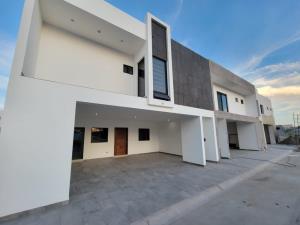 Casa en venta en Residencial Palma Real, Torreón, Coahuila de Zaragoza Casa en venta en Residencial Palma Real, Torreón, Coahuila de Zaragoza