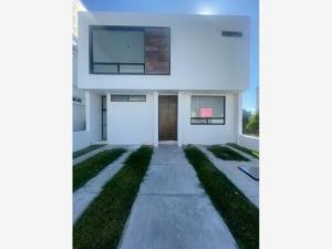 Casa en venta en El Mirador, El Marqués, Querétaro Casa en venta en El Mirador, El Marqués, Querétaro