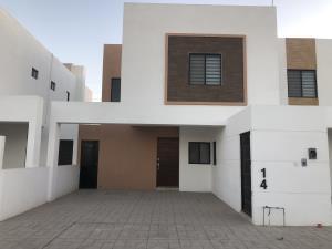 Casa en venta en Lomas de las Etnias, Torreón, Coahuila de Zaragoza Casa en venta en Lomas de las Etnias, Torreón, Coahuila de Zaragoza