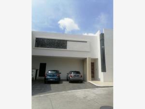 Casa en venta en Palmira Tinguindin, Cuernavaca, Morelos Casa en venta en Palmira Tinguindin, Cuernavaca, Morelos