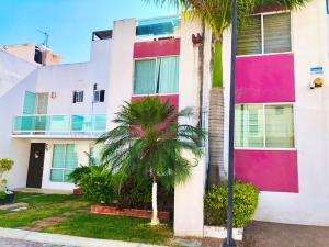 Casa en venta en Tequesquitengo, Jojutla, Morelos Casa en venta en Tequesquitengo, Jojutla, Morelos
