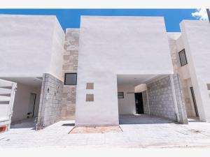 Casa en venta en Kalia Residencial, Torreón, Coahuila de Zaragoza Casa en venta en Kalia Residencial, Torreón, Coahuila de Zaragoza