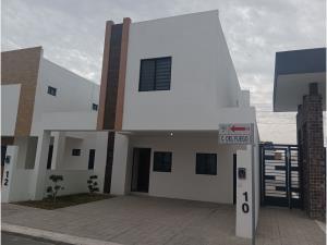 Casa en venta en Lomas de las Etnias, Torreón, Coahuila de Zaragoza Casa en venta en Lomas de las Etnias, Torreón, Coahuila de Zaragoza