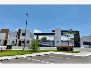 Casa en venta en Lomas de las Etnias, Torreón, Coahuila de Zaragoza Casa en venta en Lomas de las Etnias, Torreón, Coahuila de Zaragoza