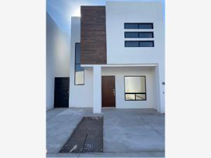 Casa en venta en Puerta de Hierro, Torreón, Coahuila de Zaragoza Casa en venta en Puerta de Hierro, Torreón, Coahuila de Zaragoza