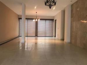 Casa en venta en Porta Fontana, León, Guanajuato Casa en venta en Porta Fontana, León, Guanajuato