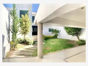 Casa en venta en Porta Fontana, León, Guanajuato Casa en venta en Porta Fontana, León, Guanajuato