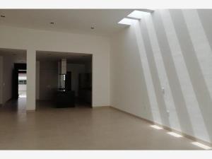 Casa en venta en Porta Fontana, León, Guanajuato Casa en venta en Porta Fontana, León, Guanajuato