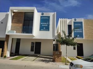 Casa en venta en Villas del Renacimiento, Torreón, Coahuila de Zaragoza Casa en venta en Villas del Renacimiento, Torreón, Coahuila de Zaragoza